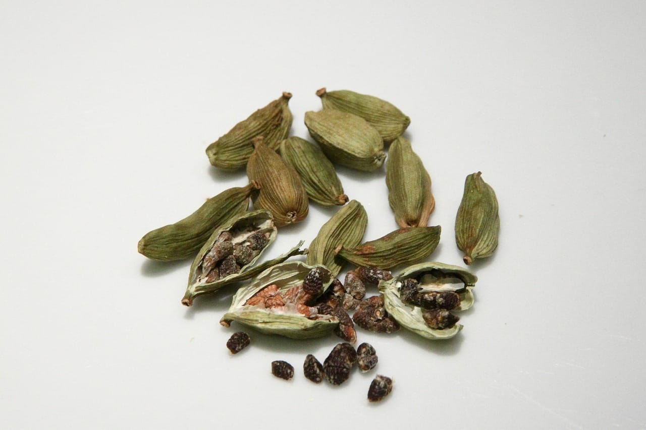 Freshly crushed cardamom seeds are much more fragrant than ready-ground.